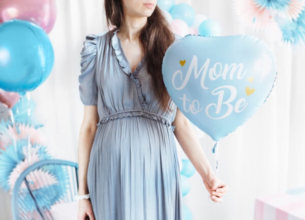 Фолиев балон сърце с надпис " Mom to Be ", 45cm, Син